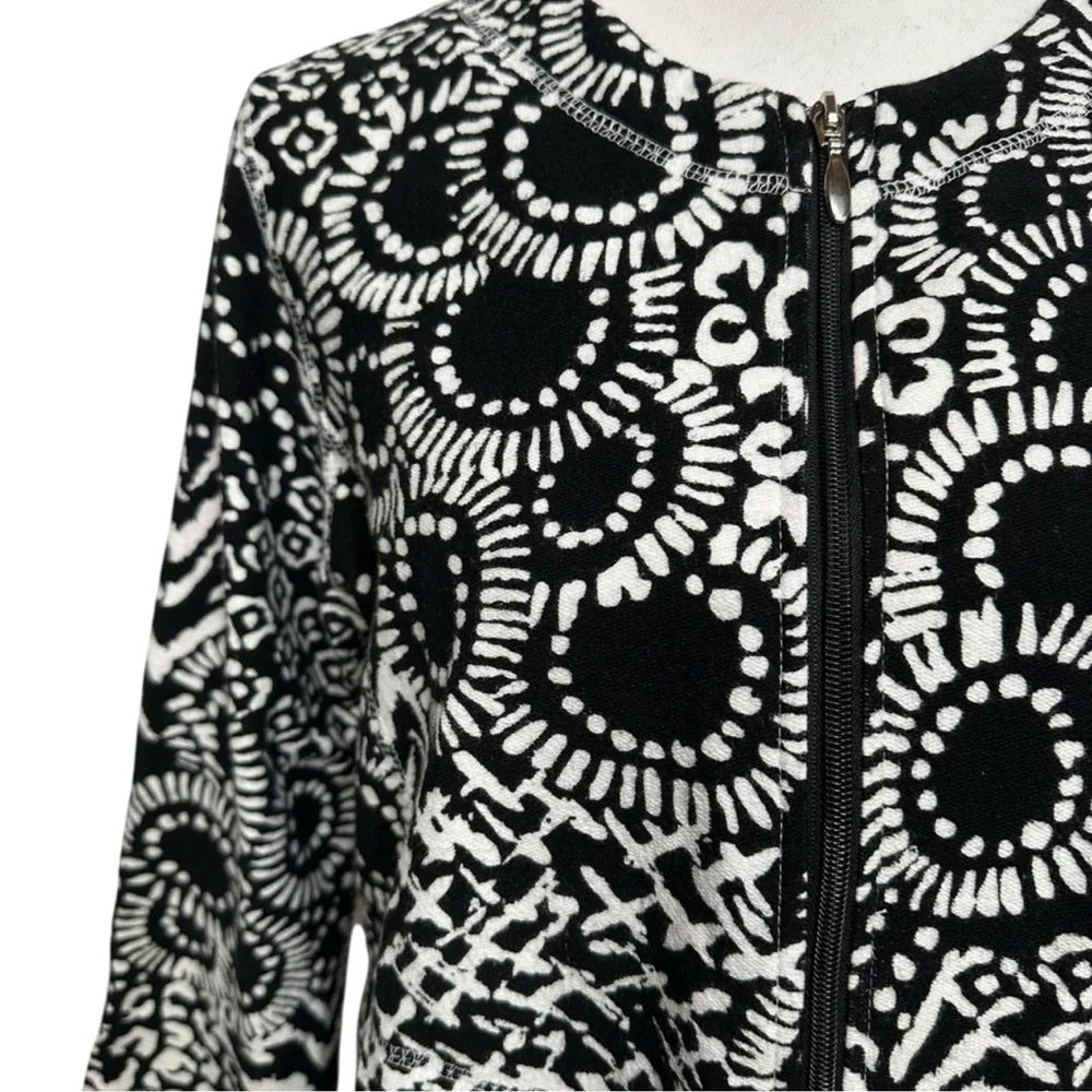 ONQUE CASUALS / Black & White Cardigan / Small / Preppy Bohemian Office Retro